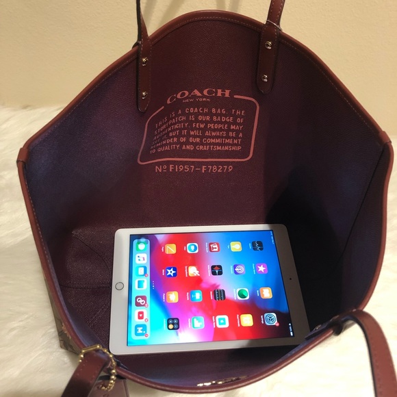 Coach - Picture 3 of 8